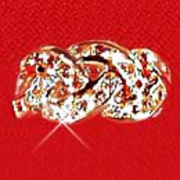 1 1/2 carat T.W. CUBIC ZIRCONIA RING, 10kt GOLD PLATED, SIZE 9, 24 STONES IN - Picture 2 of 2